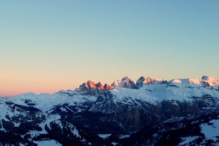 Enrosadira sulle Dolomiti in Val di Fassa